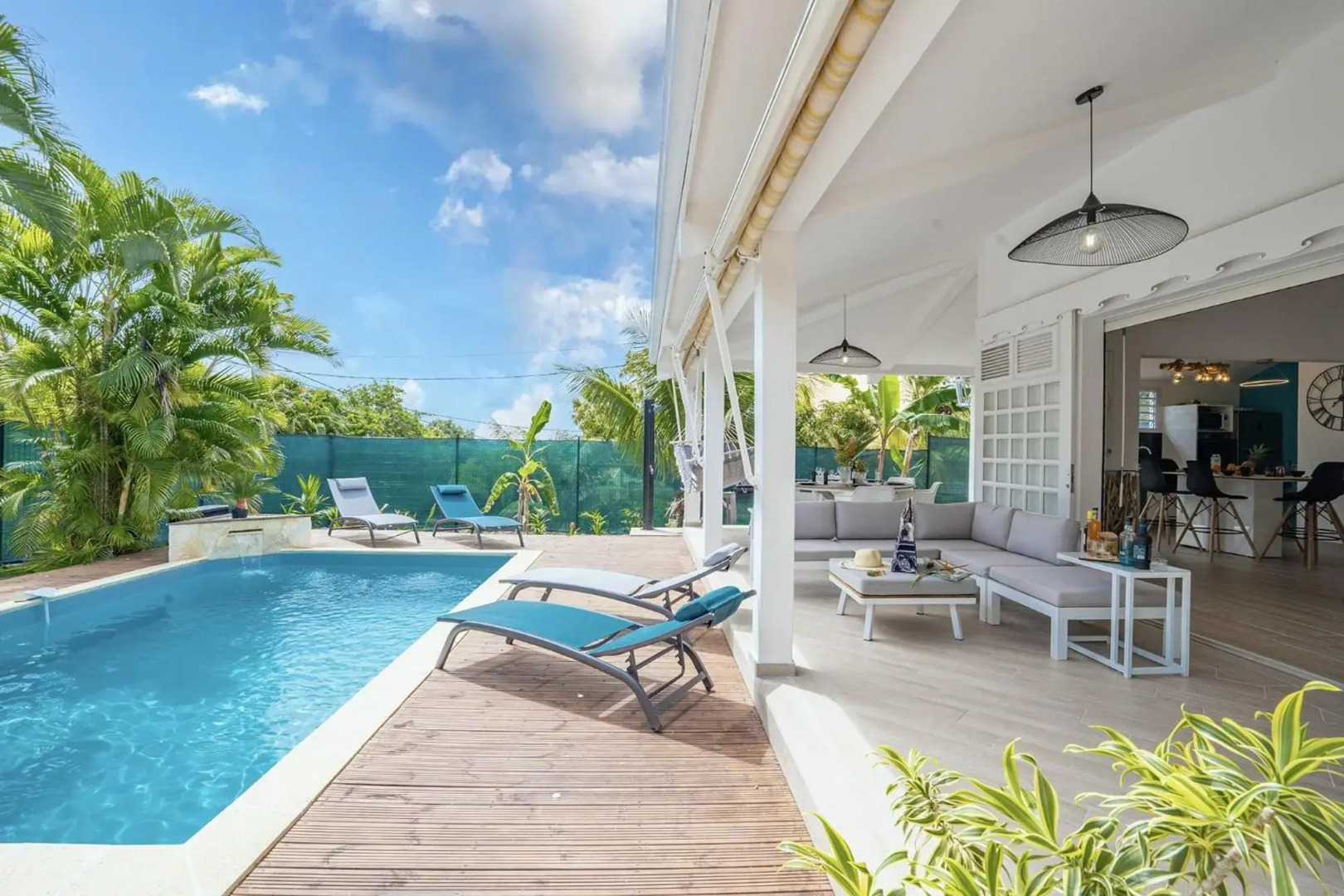 Villa Belvi 3ch, déco moderne, piscine chauffée, plage à 10min