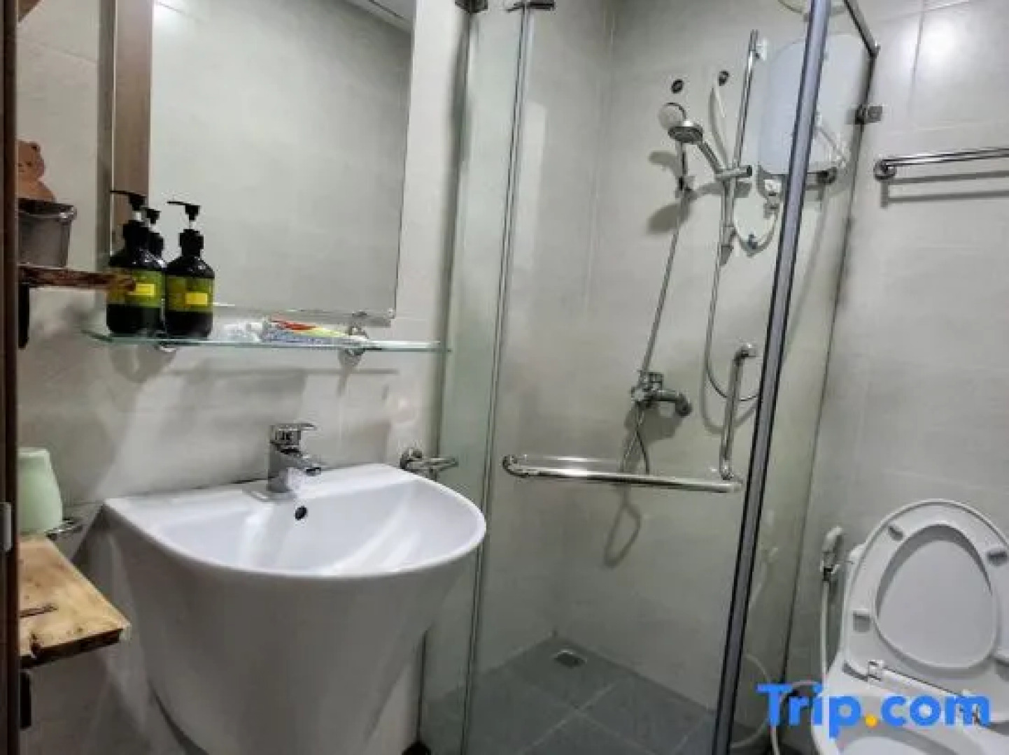 Bcons Garden Luxury Apartment