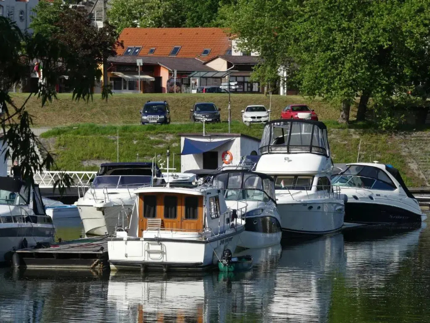 Ifjúsági Szálló és Kemping