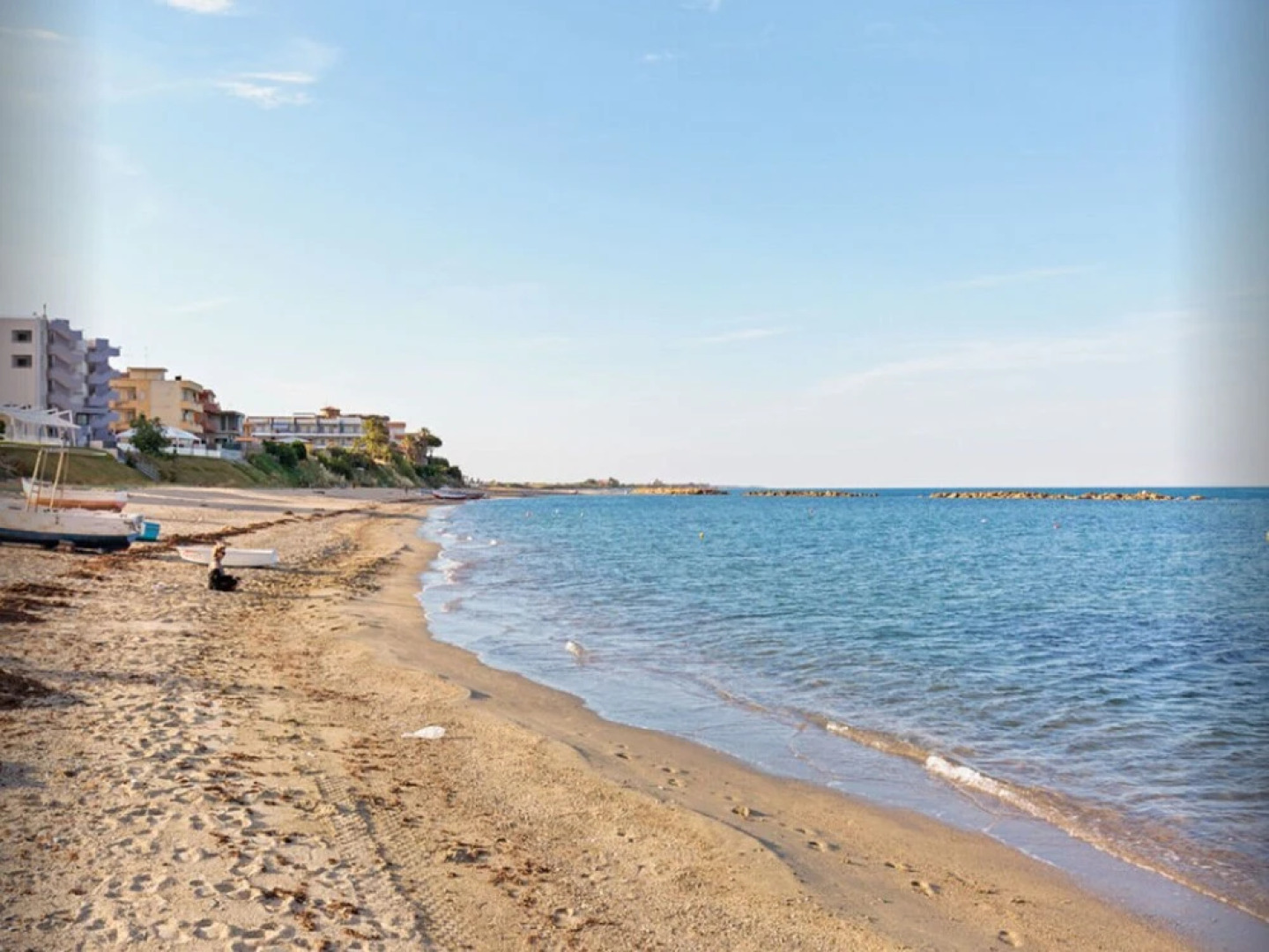 Upscale Apartment in Torre Melissa near Beach