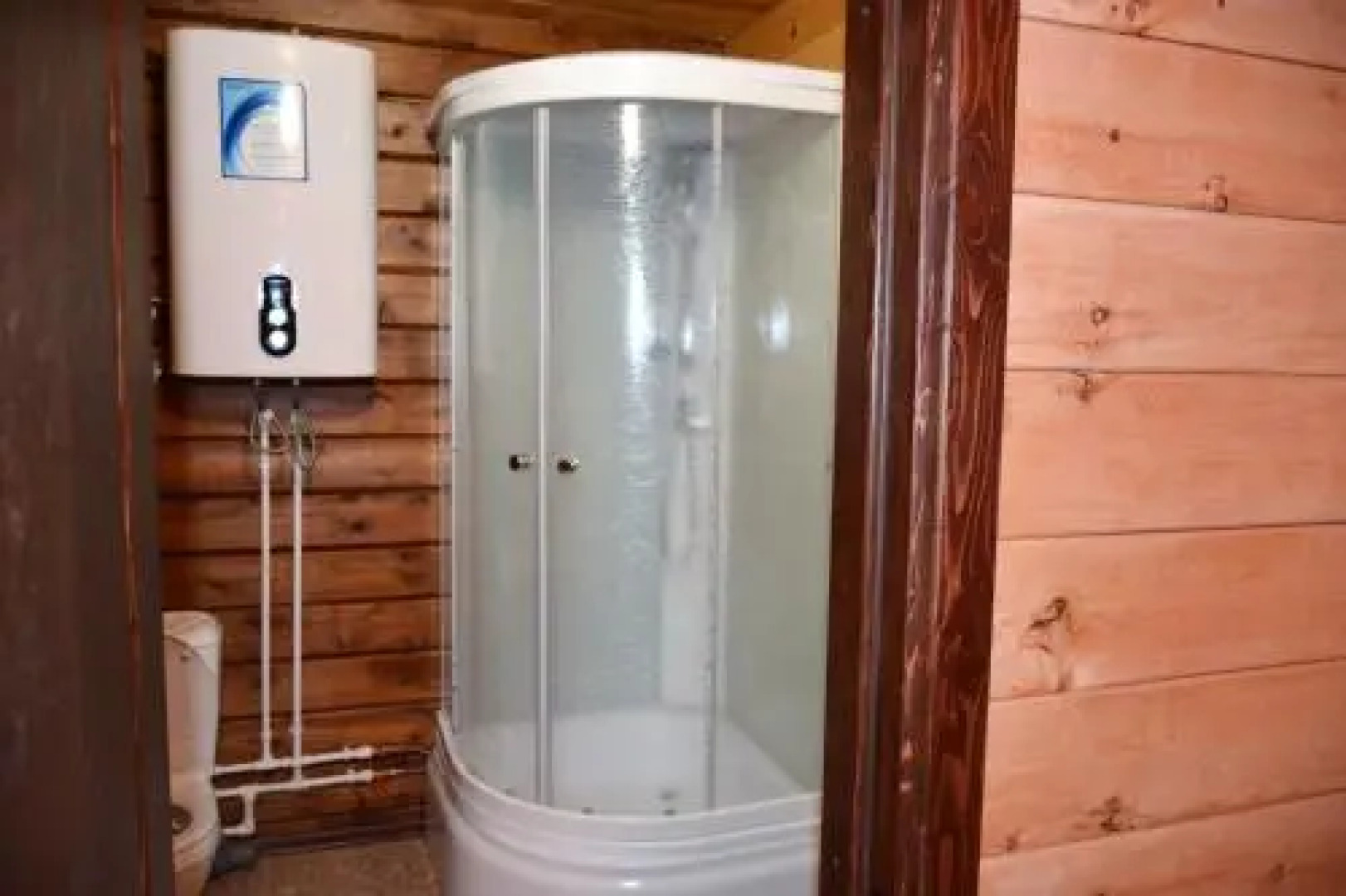 Green House at Teletskoye Lake