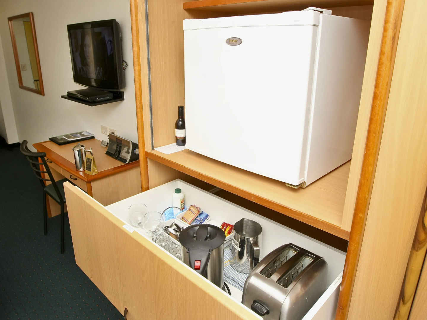 429 Apartments and Suites