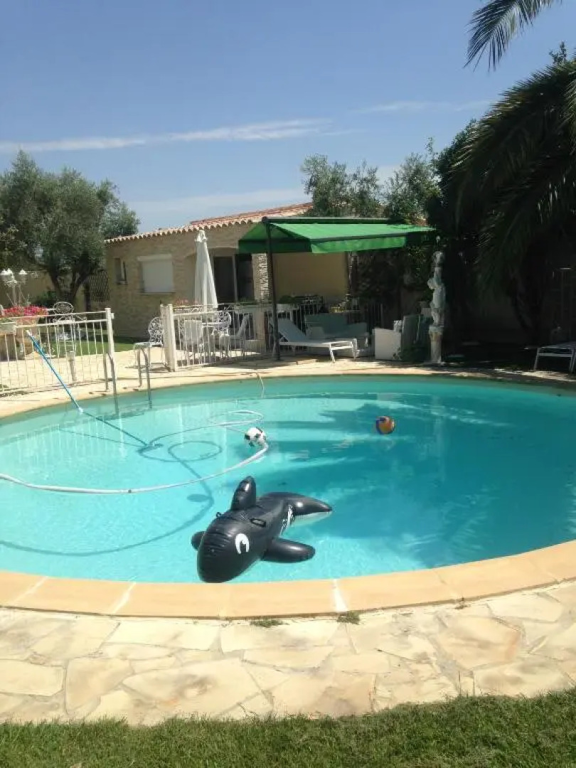 Charmant Studio a Uchaud