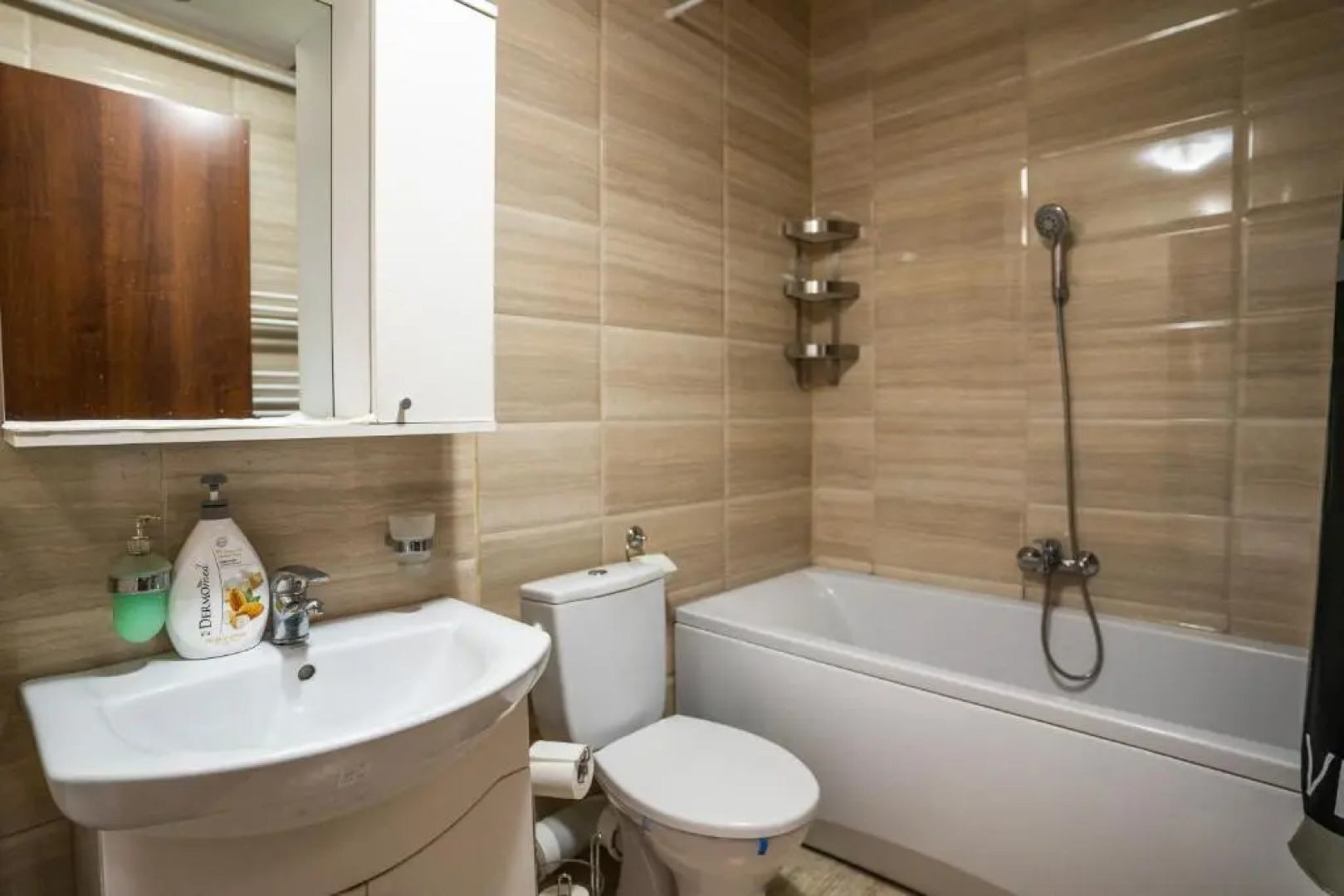 Summerland Sea-View Luxury Apartment