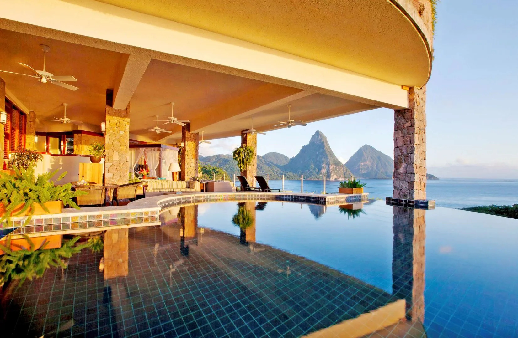 Jade Mountain Resort