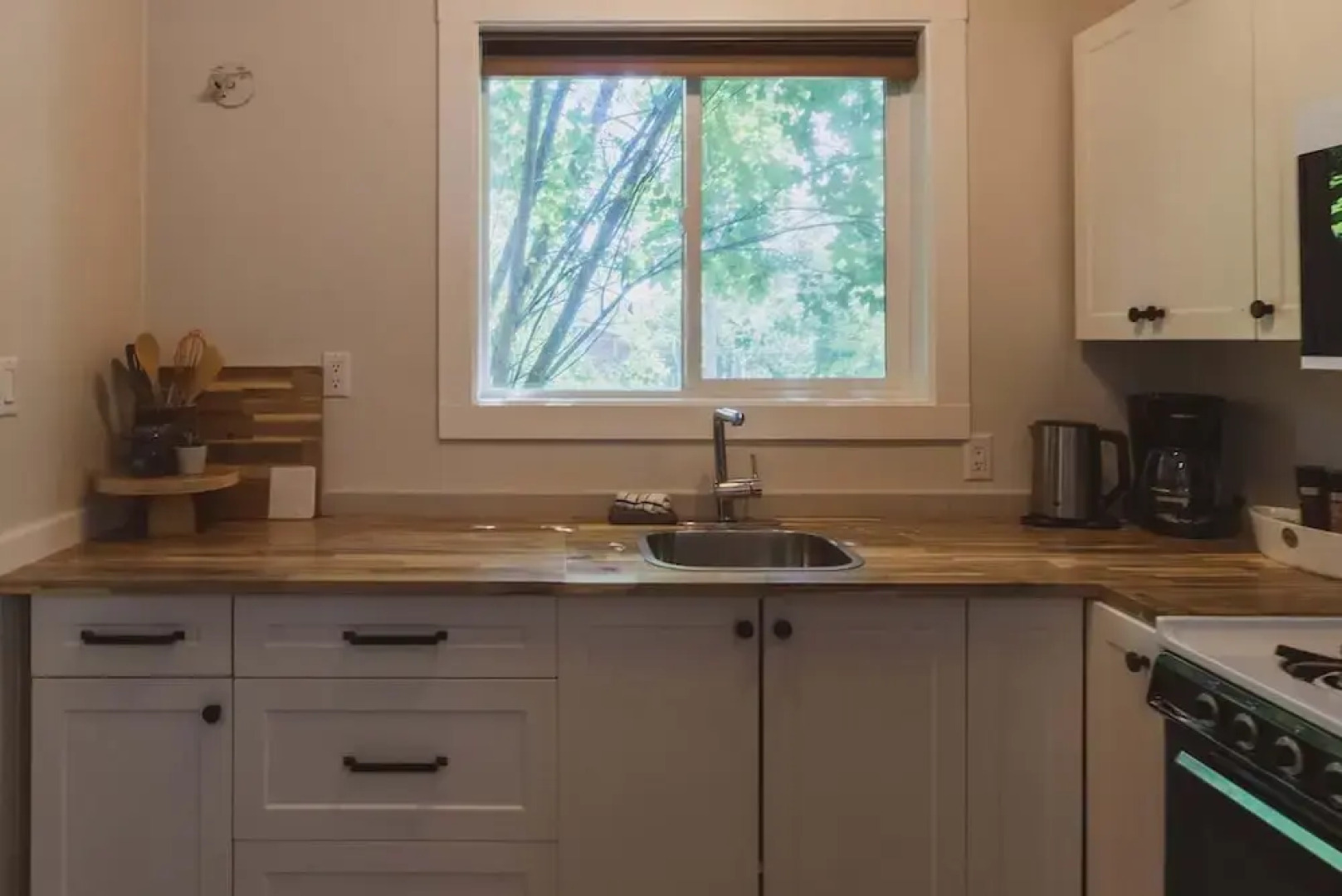 Barefoot Villas Cabin 2 Moose w/ Hot Tub