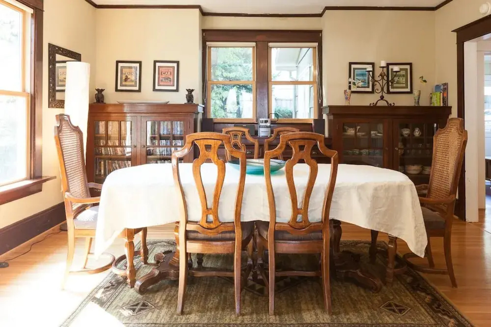 Sweet Columbia 3 Bedroom Home by Redawning