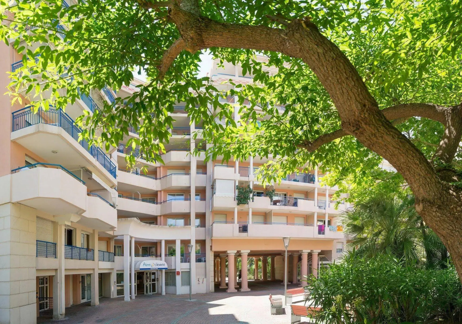 Pierre & Vacances Residence Les Rivages du Parc - Menton