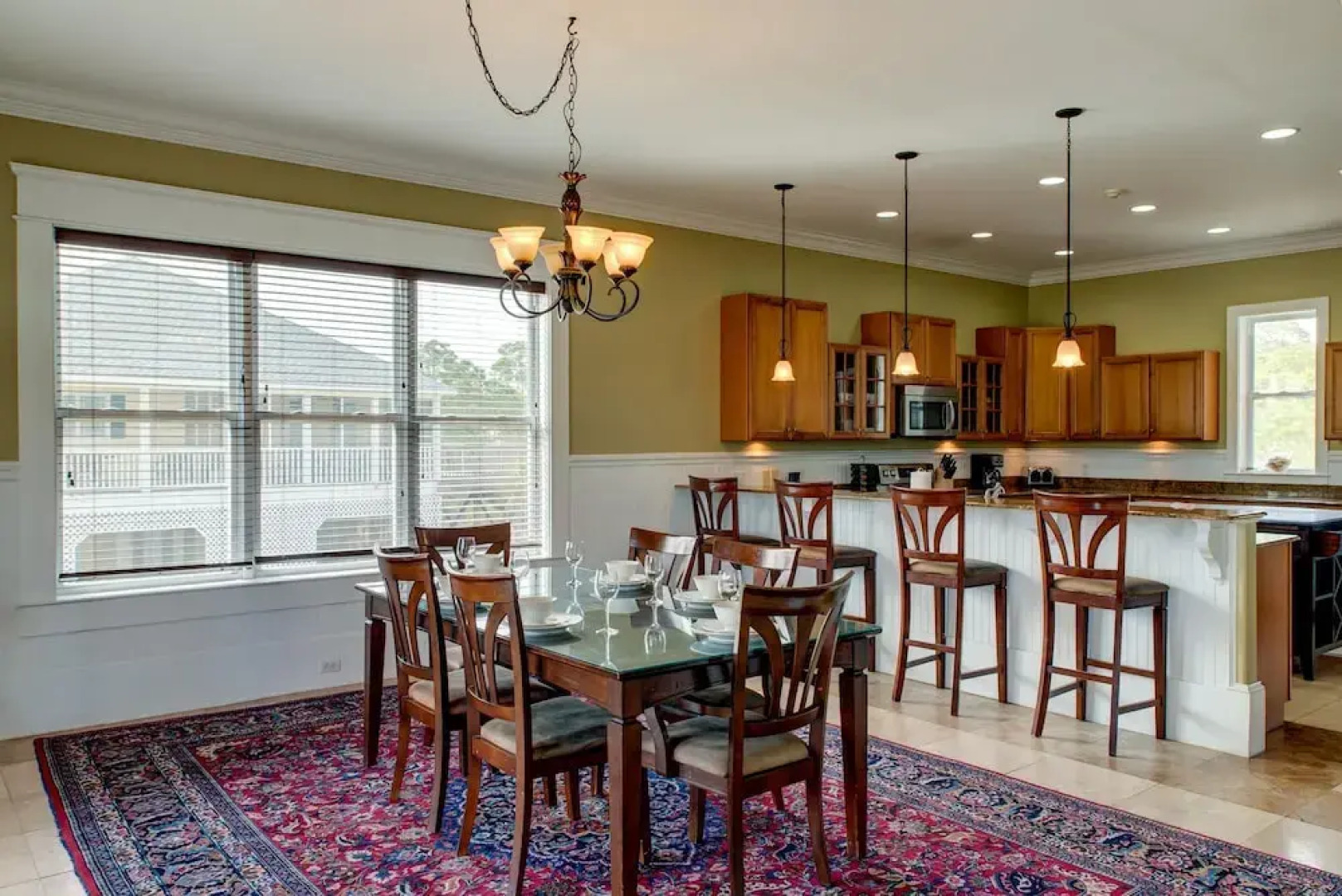 Purple Parrot - 200 Leonora Ct