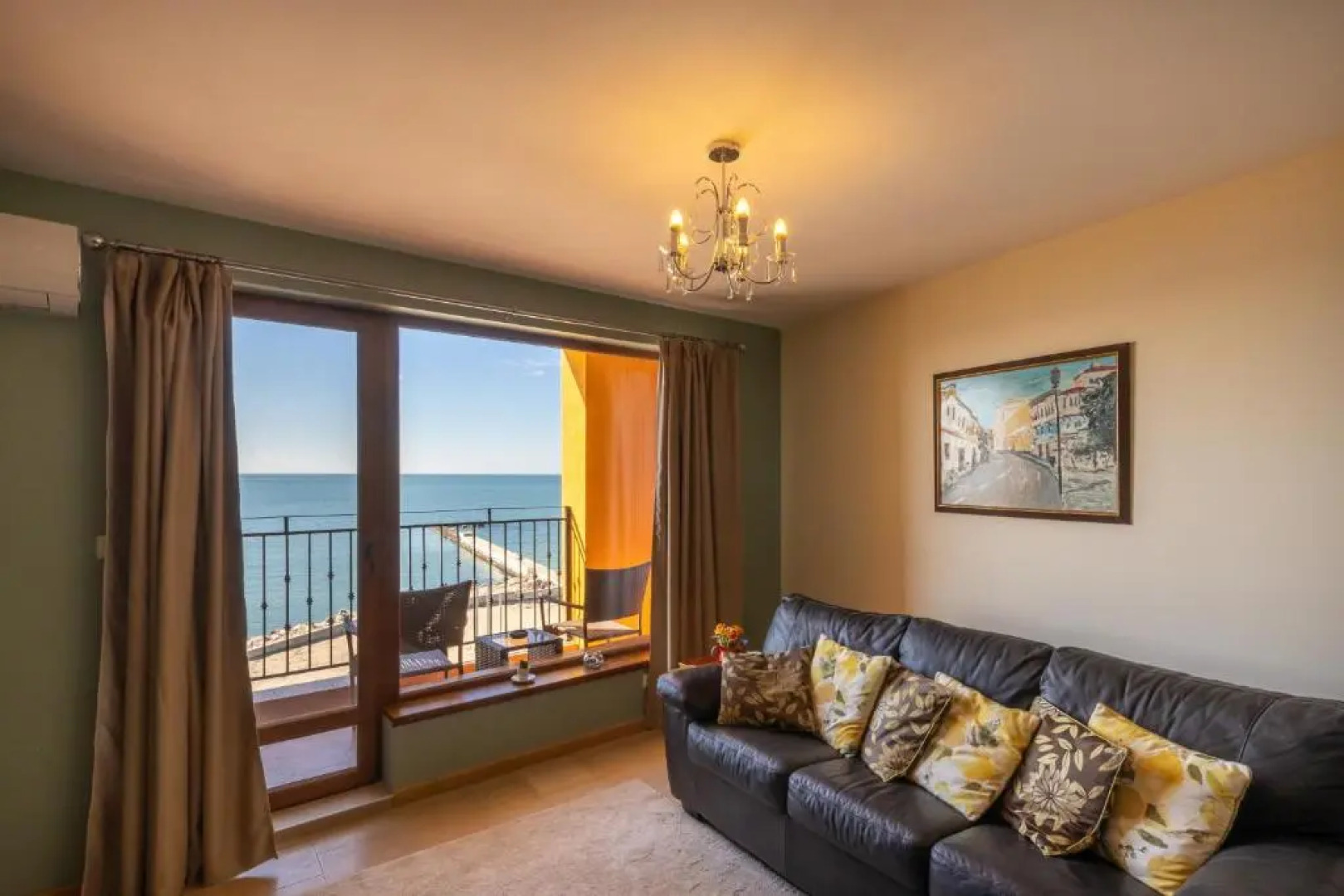 Supreme Beach Apartments