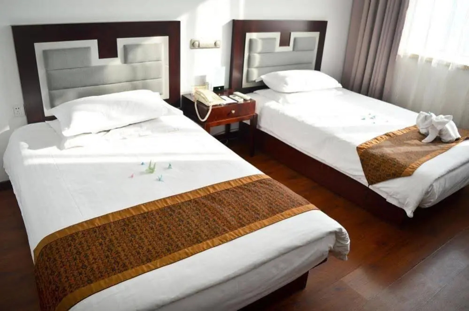 Qianyuan Jingyang Hotel