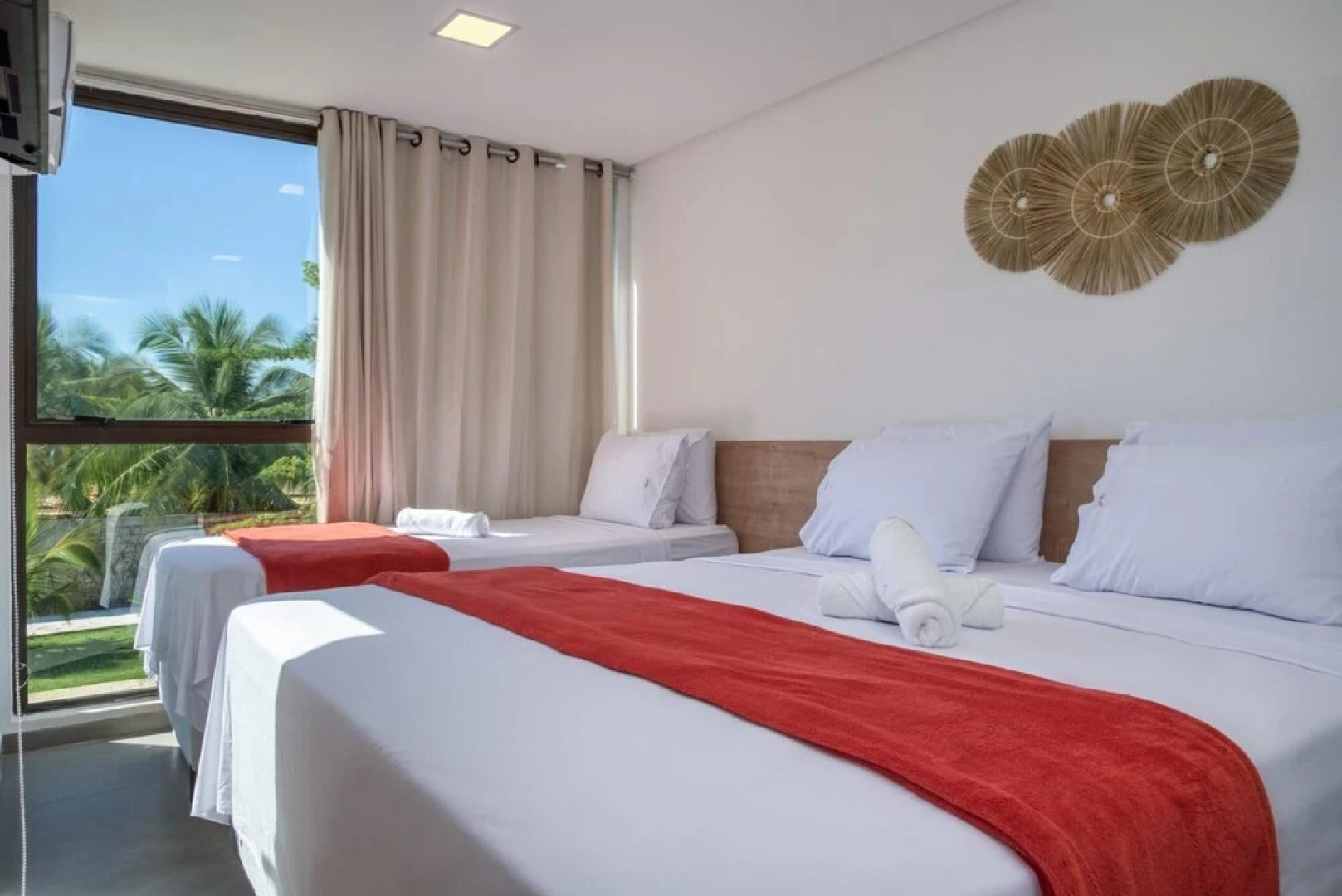 Casa com Piscina Privativa Condom nio p na Areia