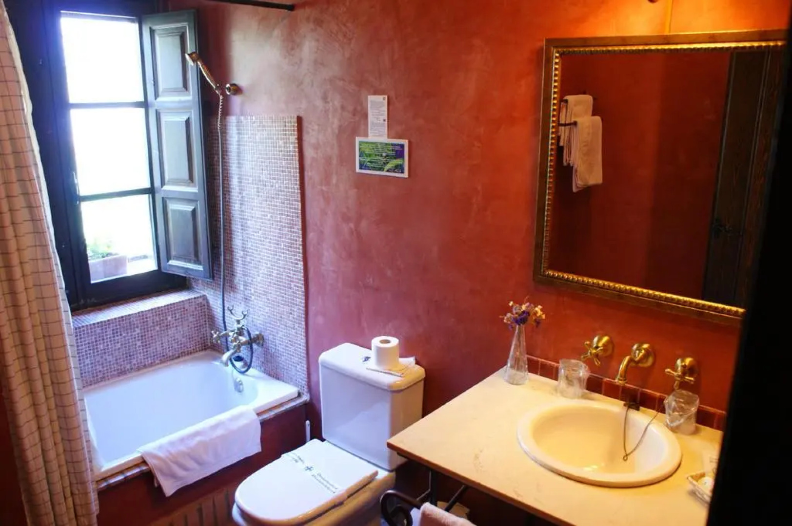 Hotel Cueva del Gato