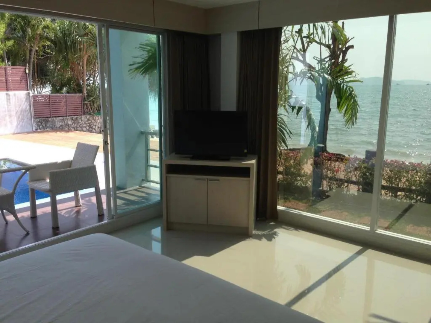 Chalong Beach Front Residence