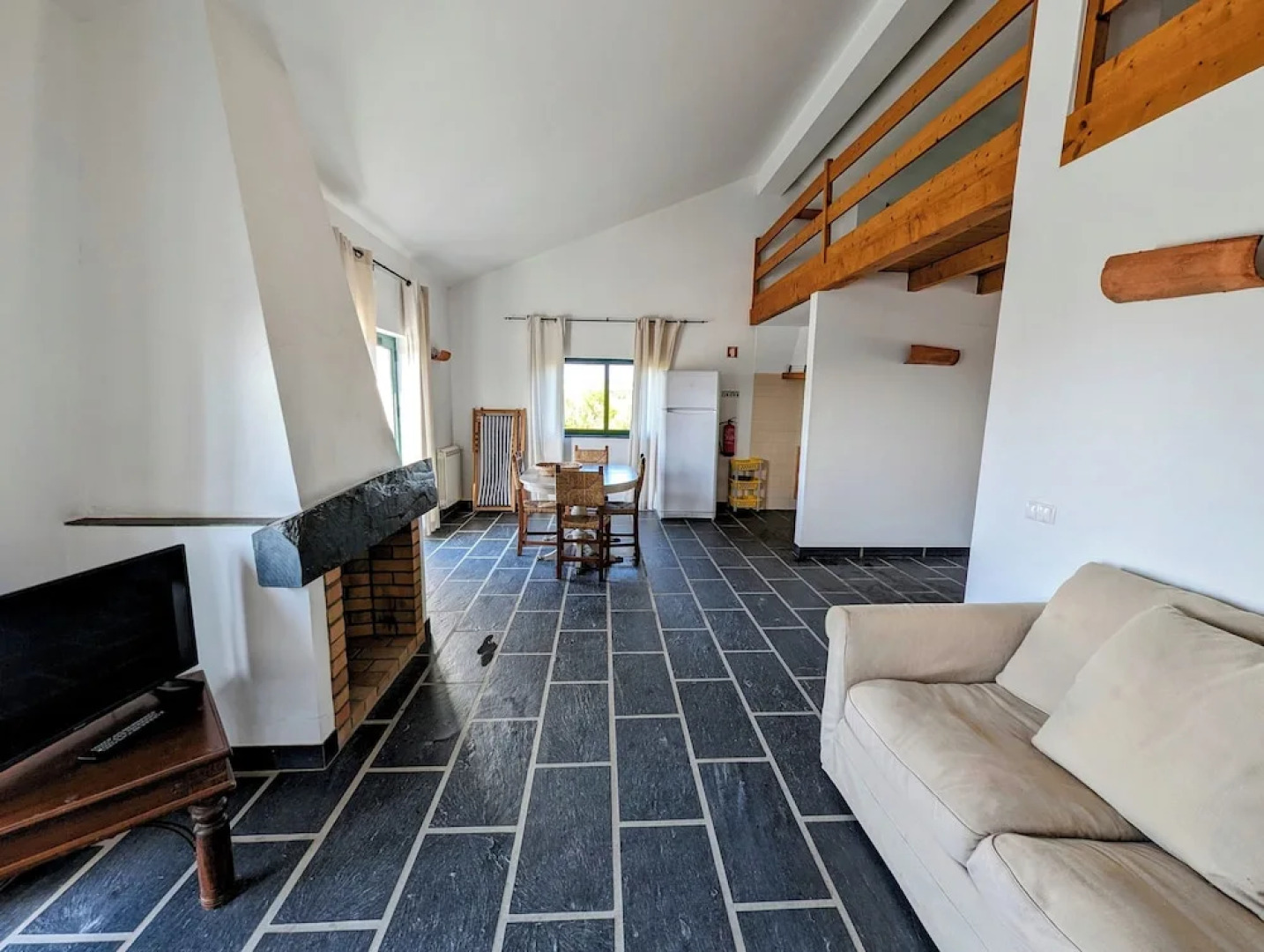 Monte Carvalhal da Rocha - Campground