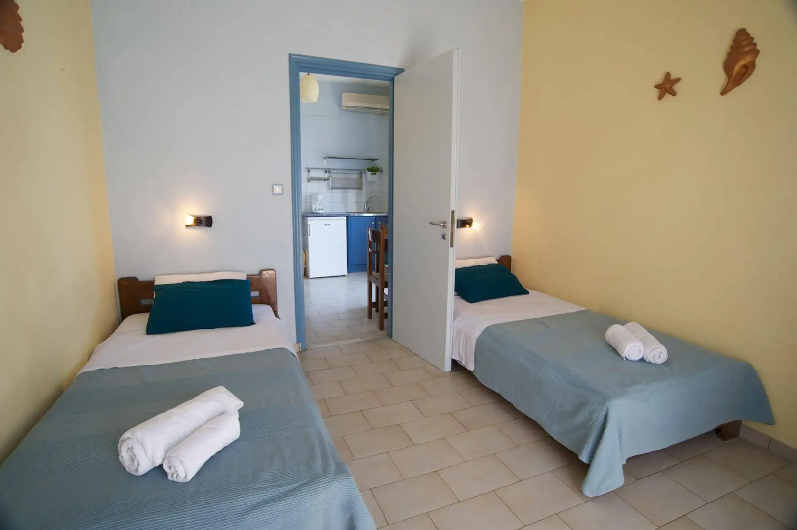 Kalypso Studios & Apartments