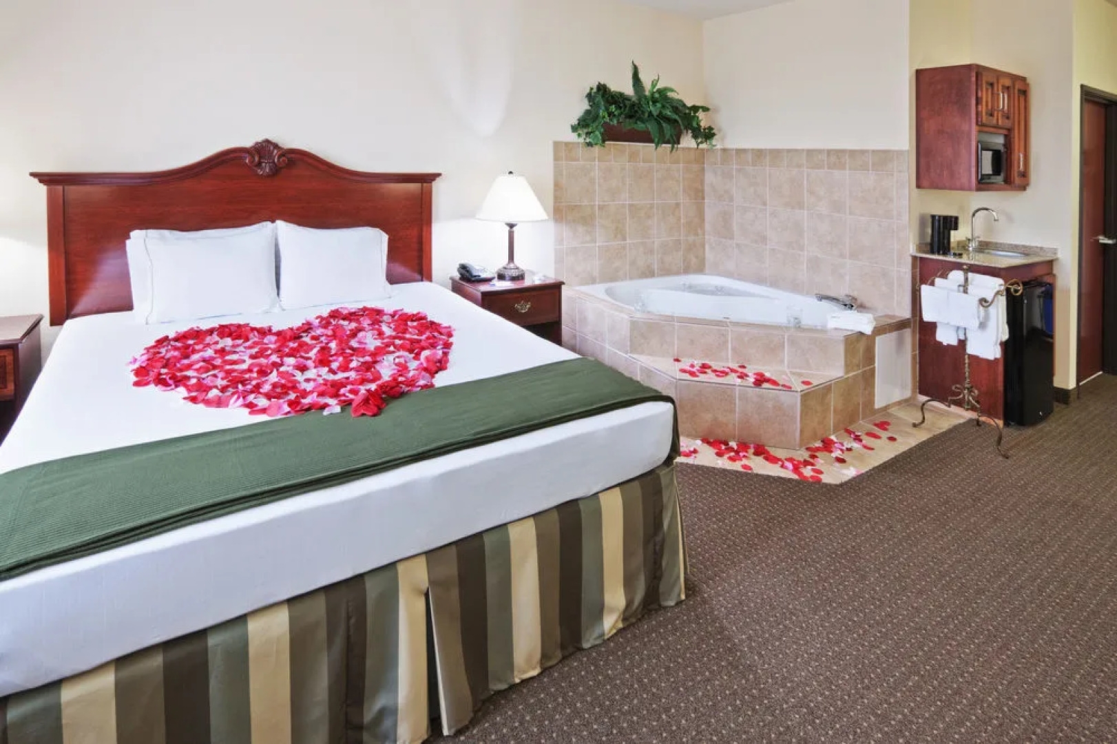 Holiday Inn Express Hotel & Suites Woodward Hwy 270