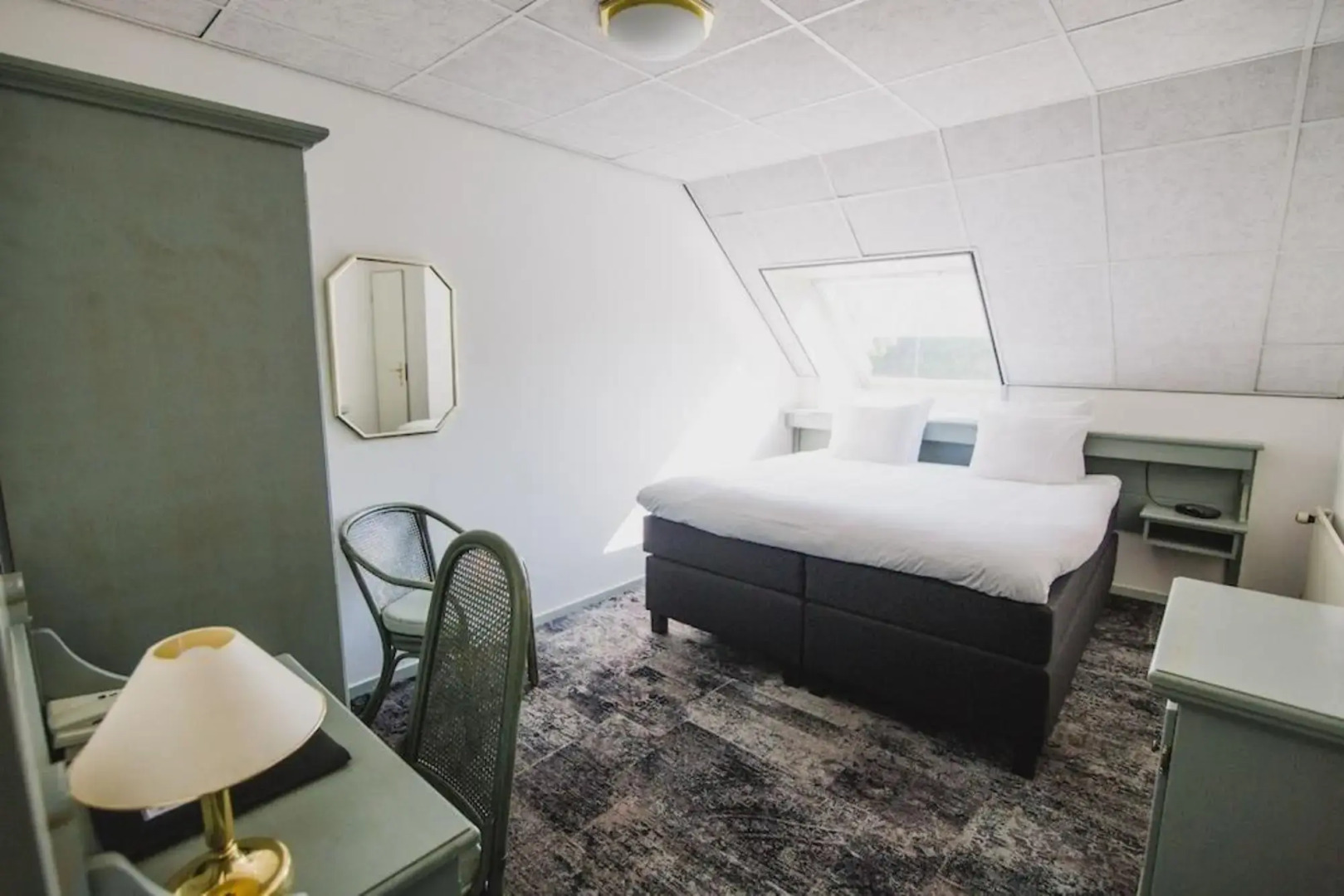 Hotel, Sportsbar & Brasserie Dorhout Mees