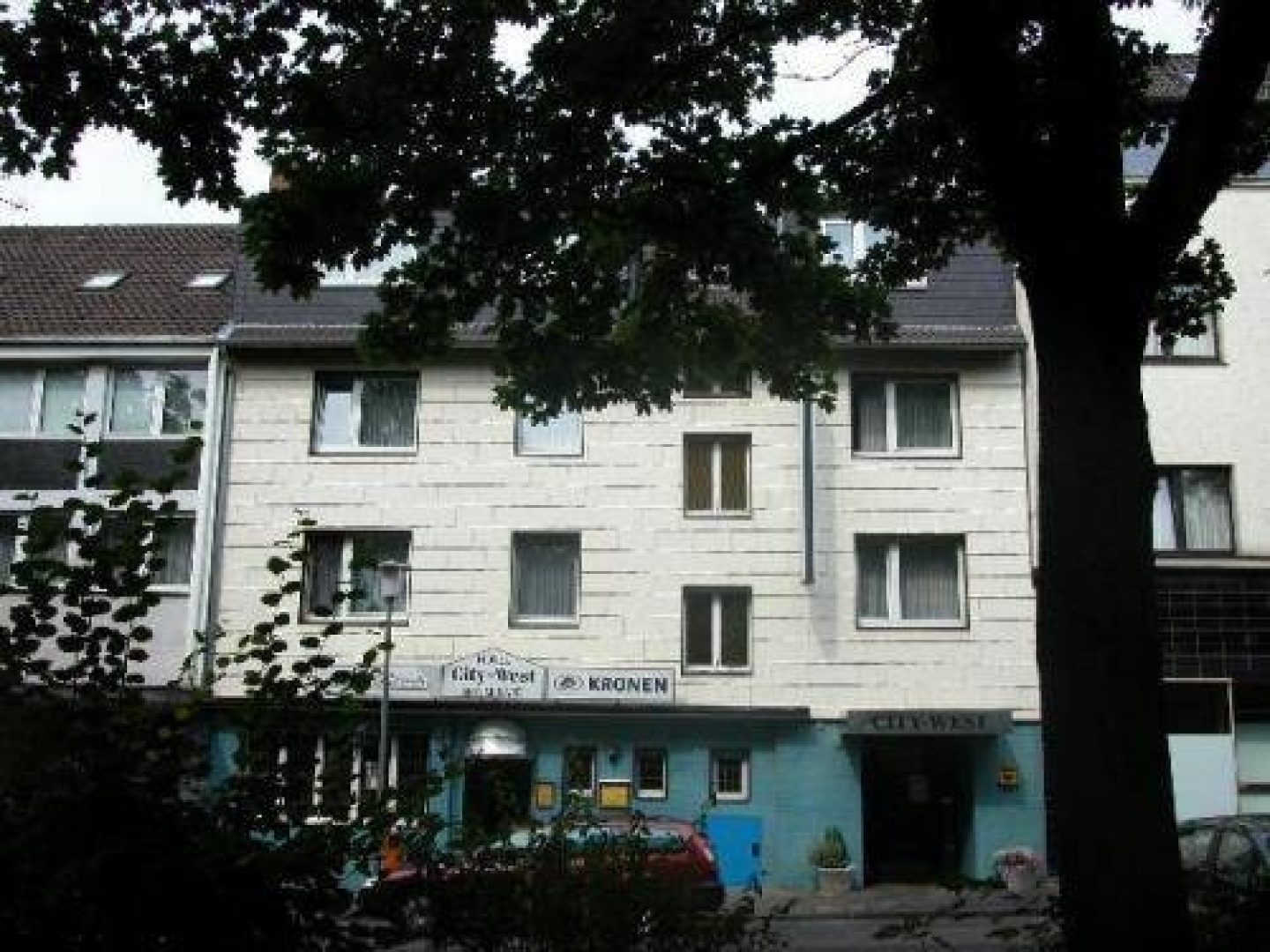 City-West Restaurant & Hotel