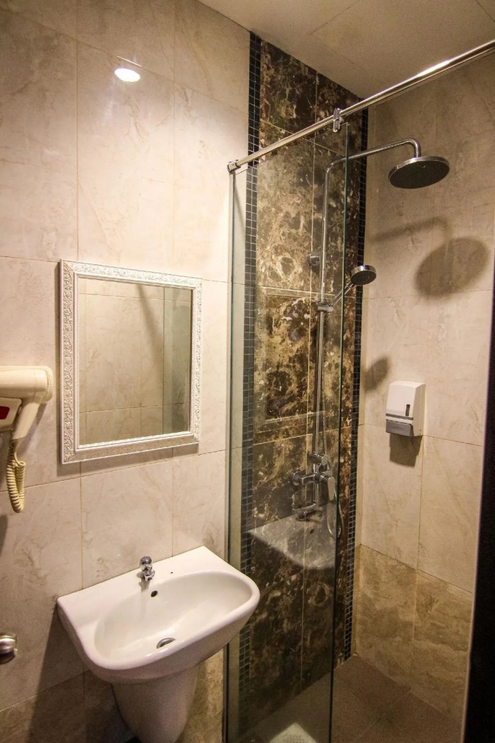 Hotel Zamburger Taman Mutiara Mas