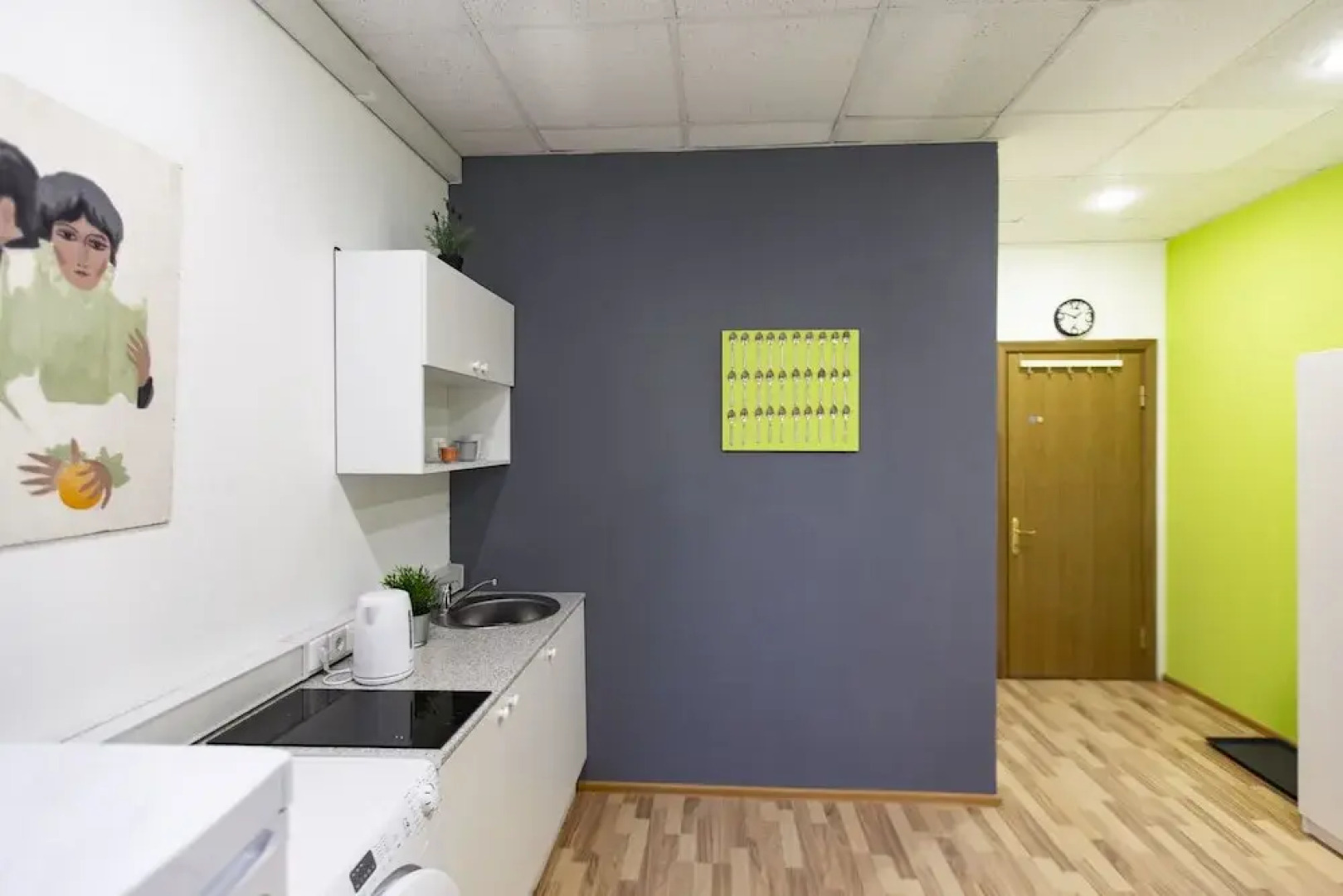 Апартаменты и студия RedHouse