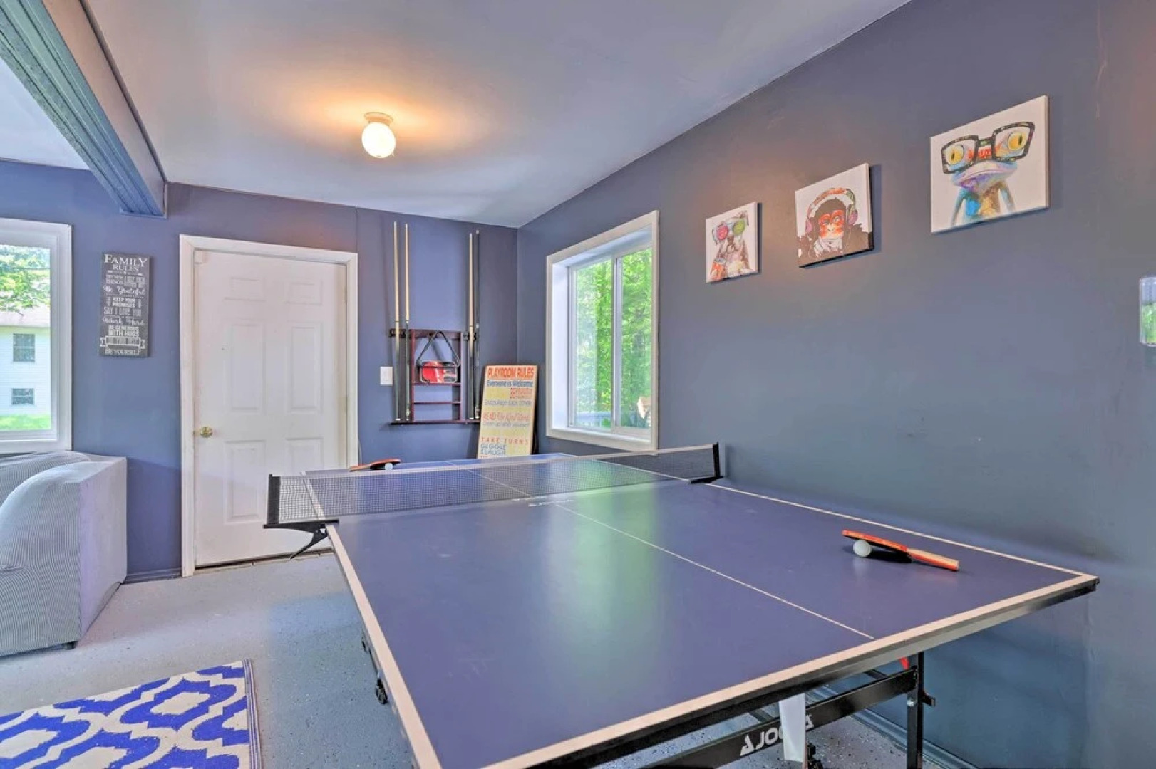 Tobyhanna Home w/ Hot Tub, Fire Pit, Deck + Grill!