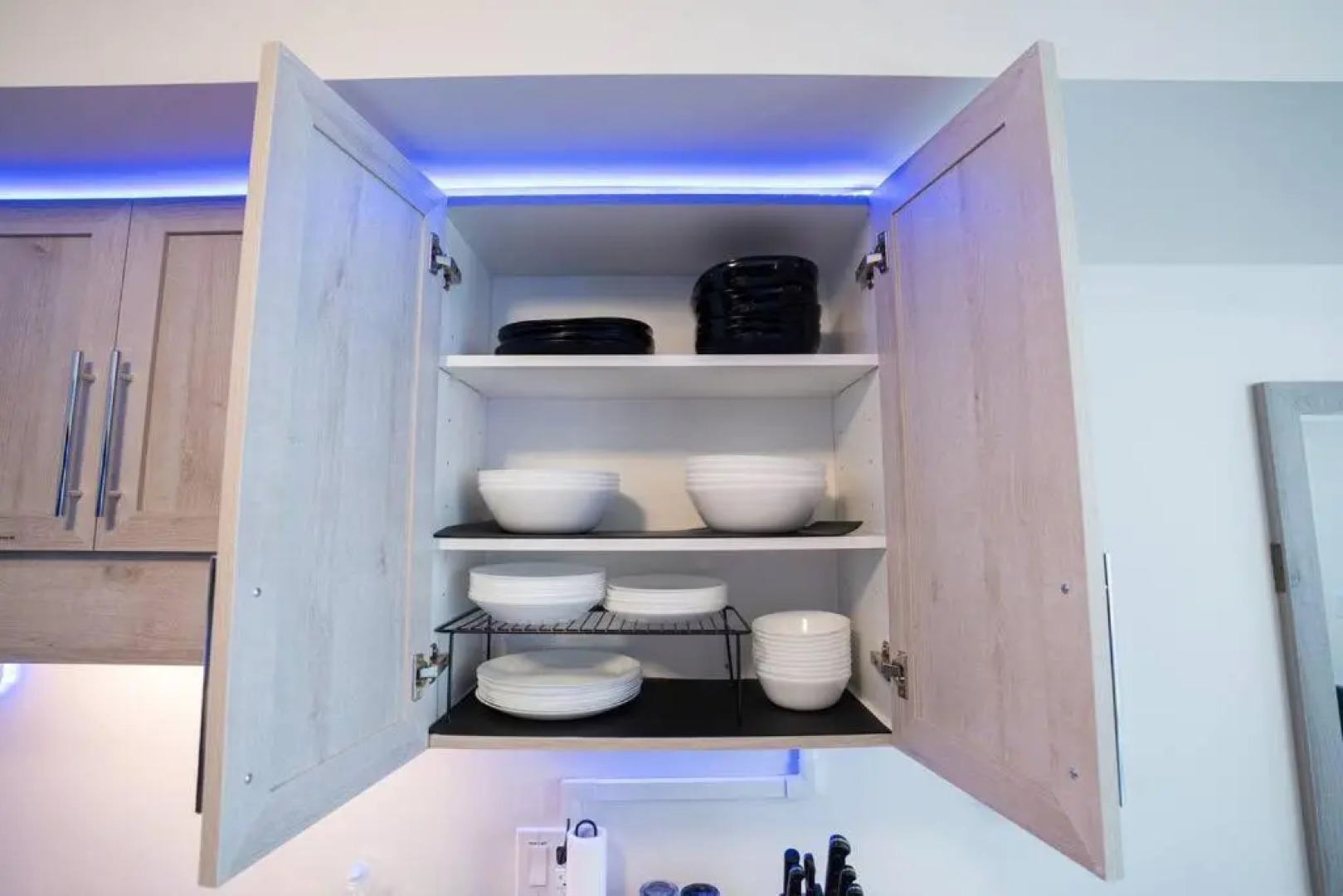 8 BEDS The Central - 15 Mins To The Falls