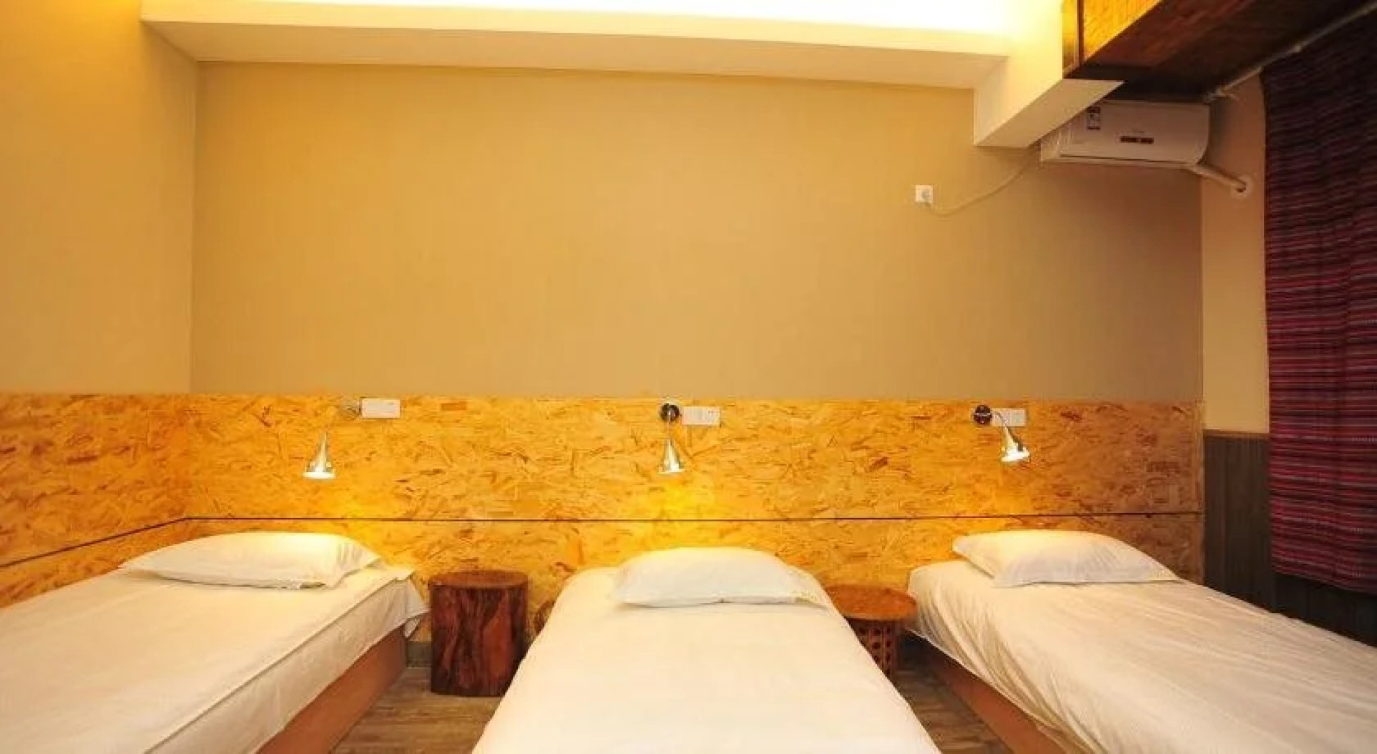 Travel Demo Youth Hostel International