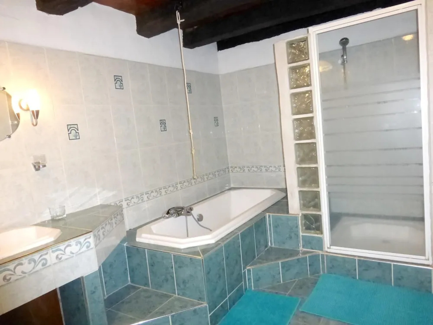 House With 5 Bedrooms in Saint-hilaire-peyroux, With Furnished Garden and Wifi