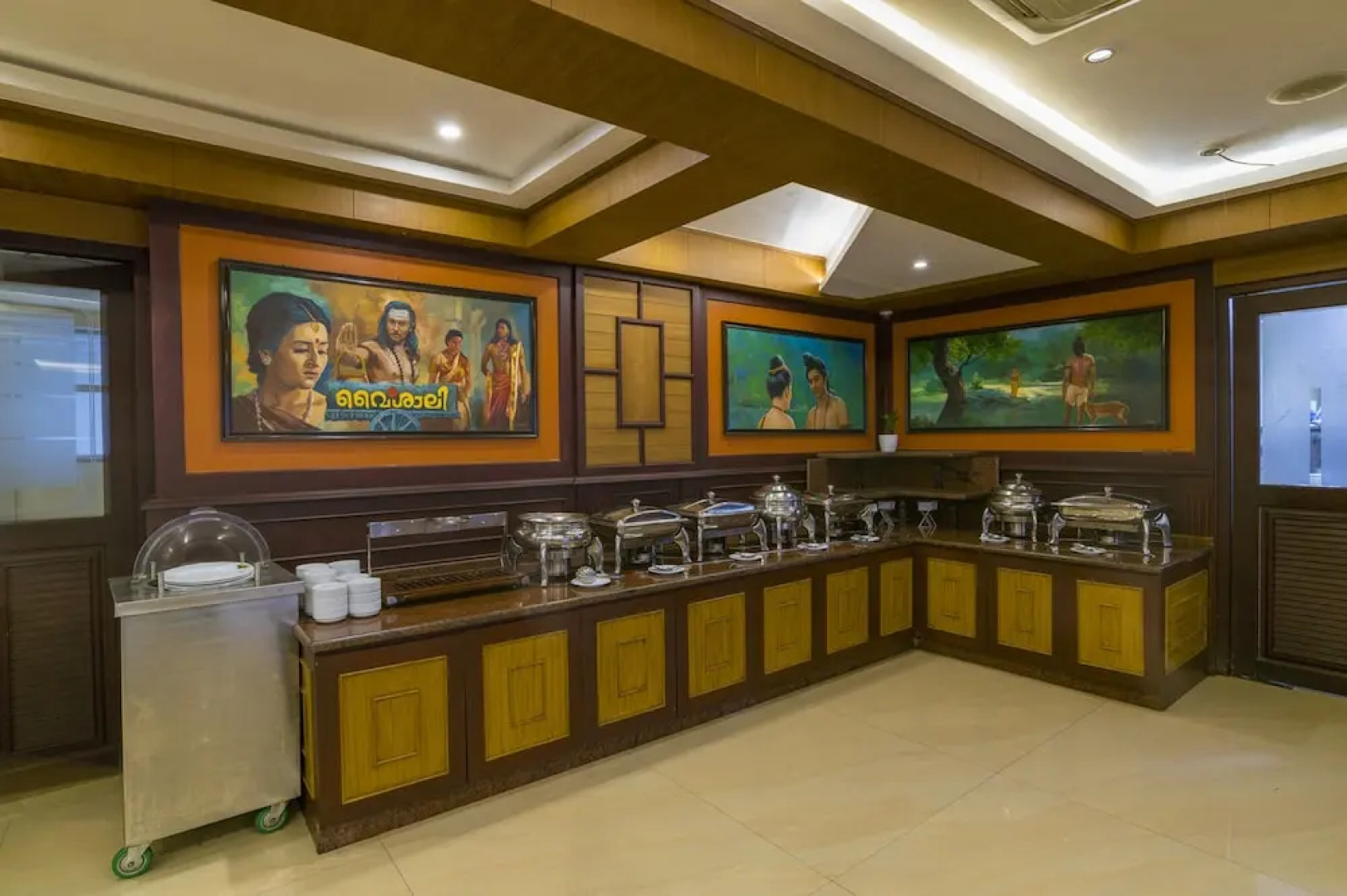 Base 9 Airport Hotel