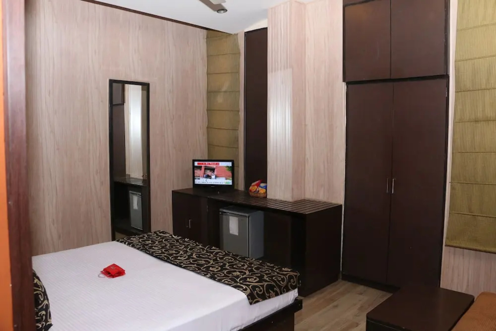 OYO 1072 Hotel Leela Classic