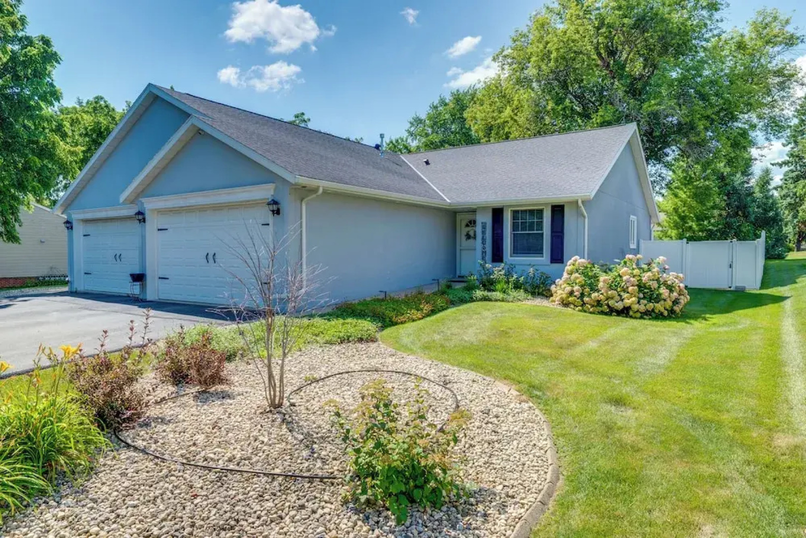 1 Mi to Beach: Dog-friendly Condo in Lake Mills!