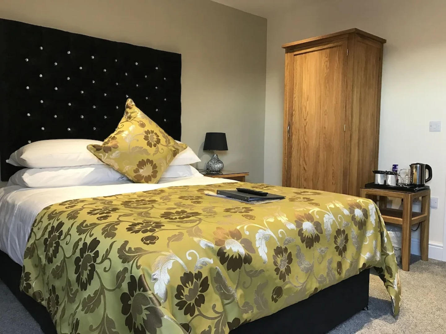 Diamond Lodge Boutique Guest House - Adults Only