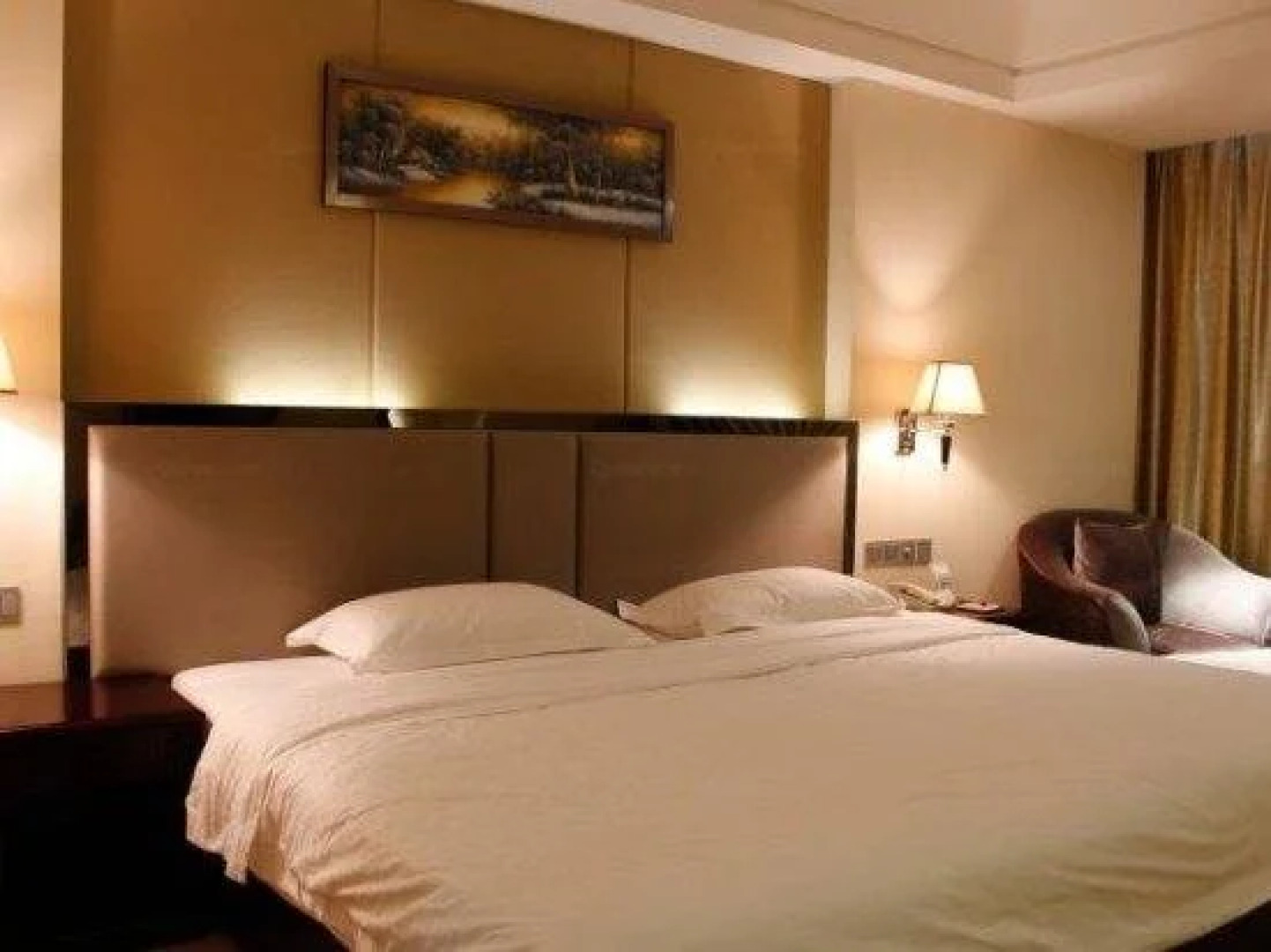 Bandao Mingzhu Hotel