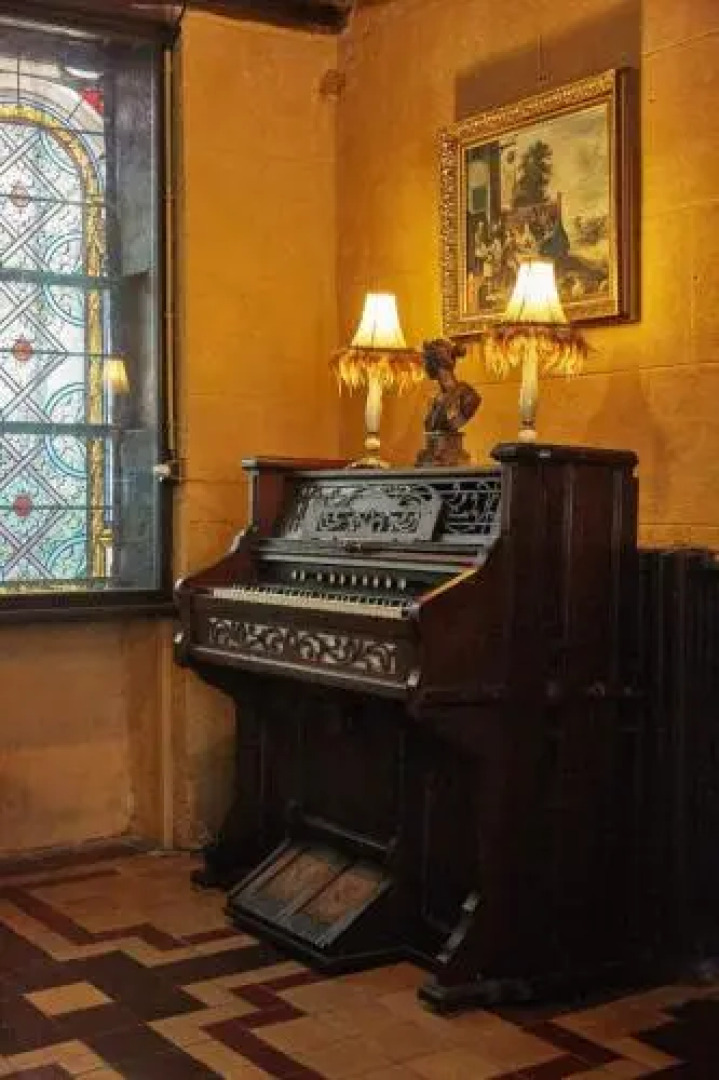 Chateau De La Grand Maison