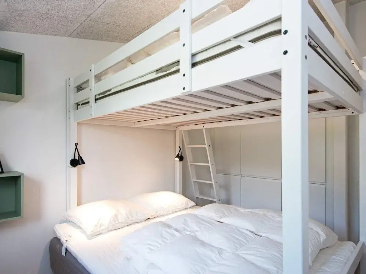 10 Person Holiday Home in Bjert