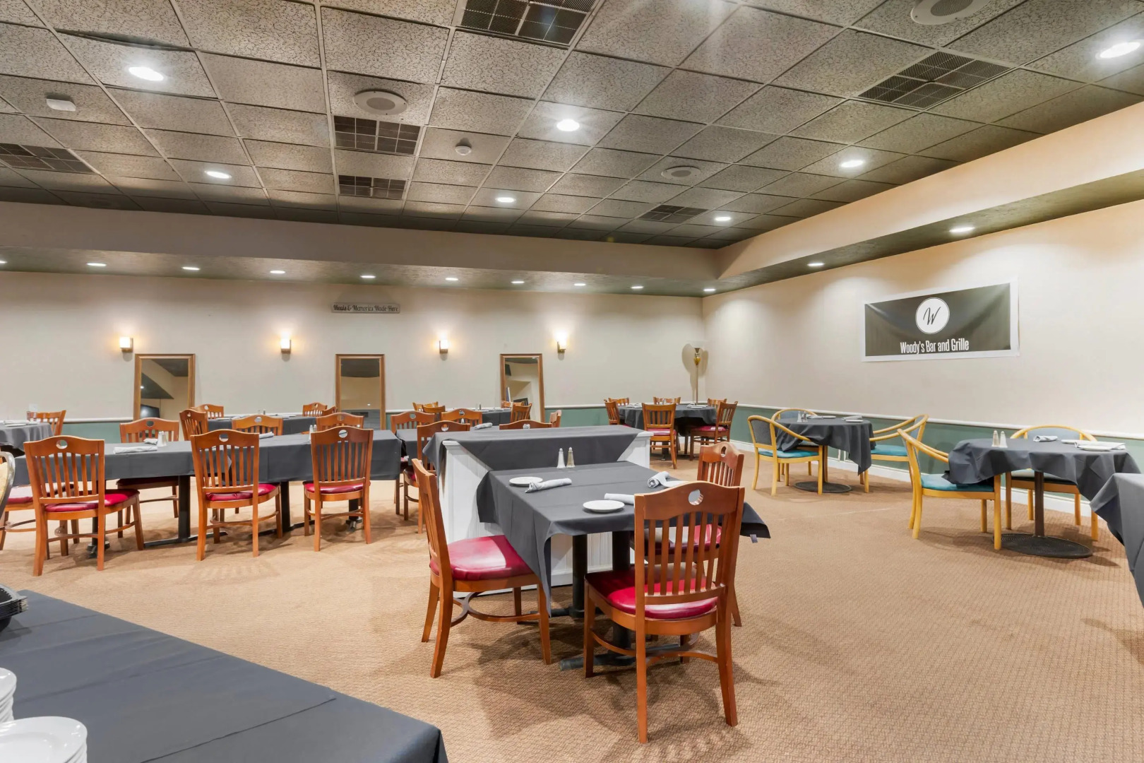 The Lux Hotel & Conference Center, an Ascend Collection Hotel