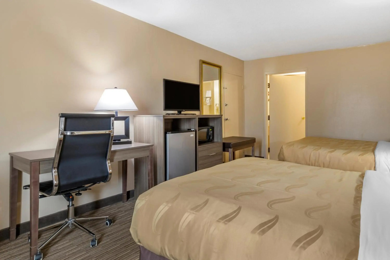 Quality Inn & Suites Hanes Mall