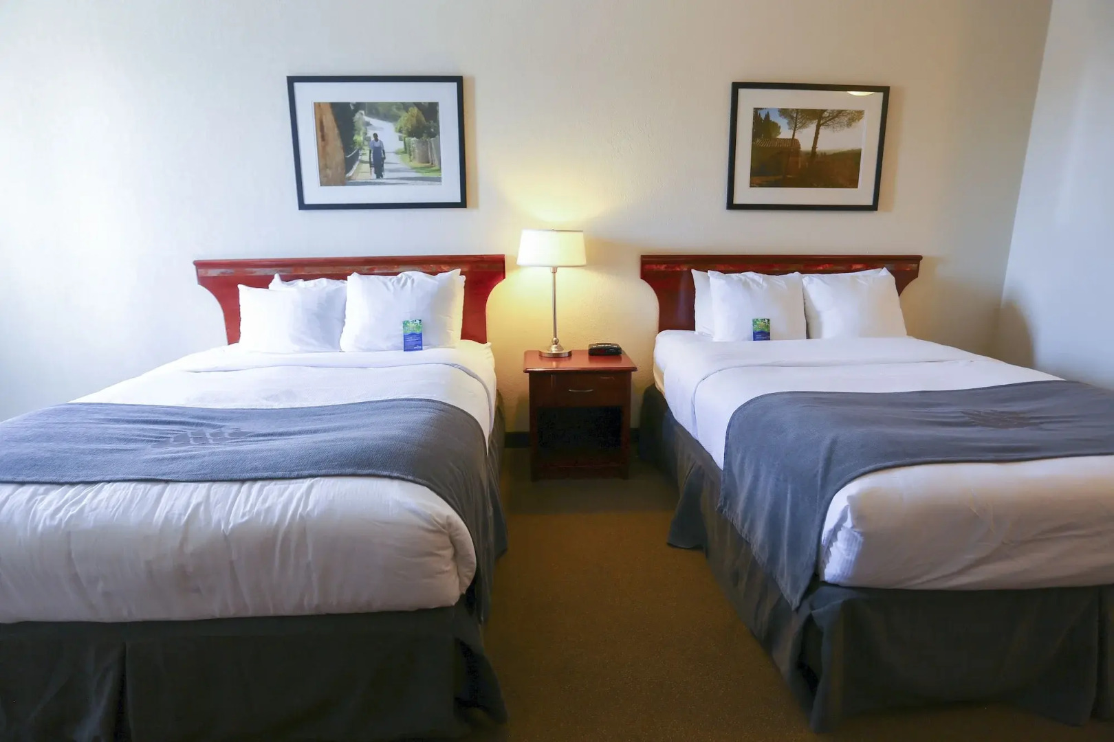 Lakeview Inns & Suites - Fort Nelson