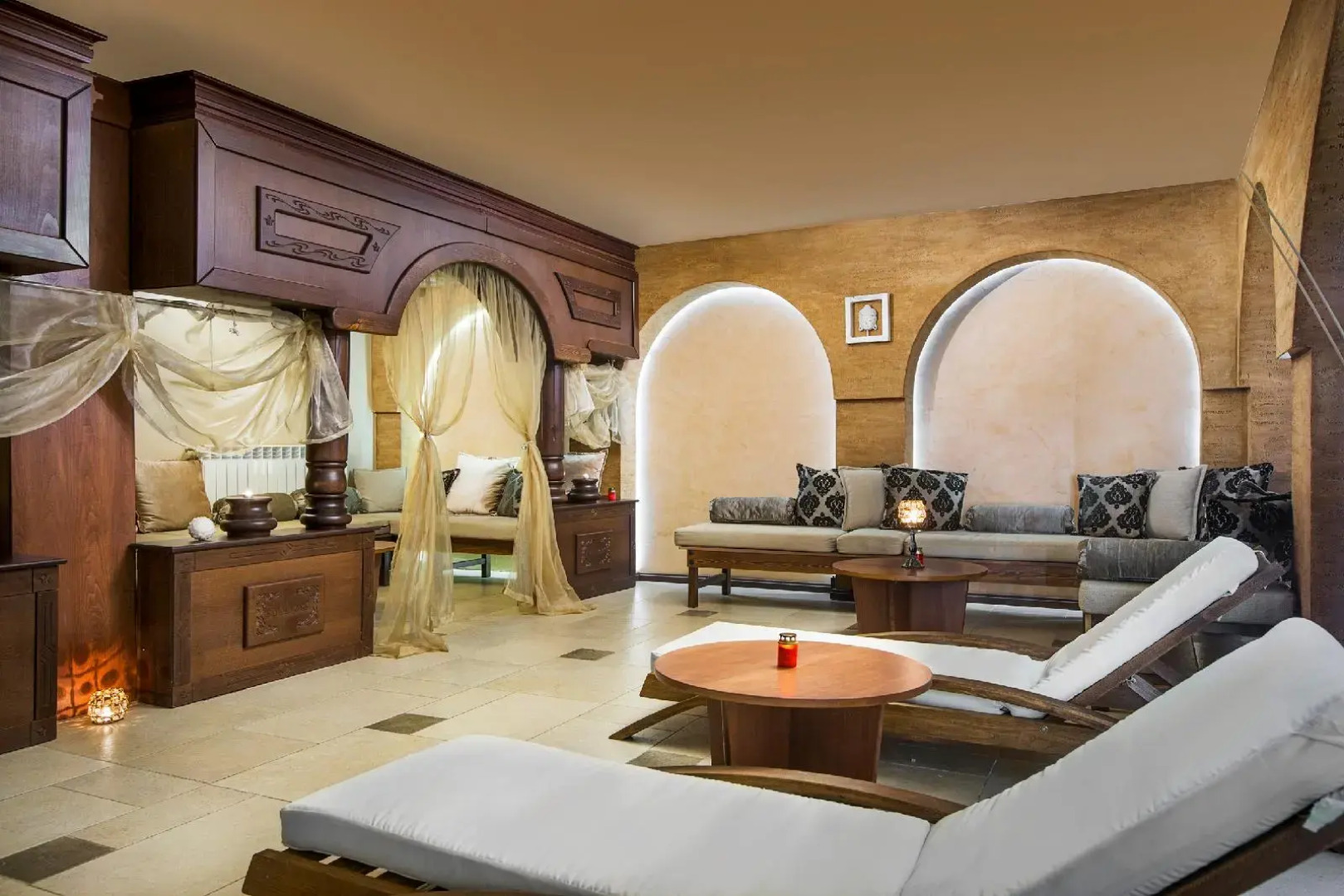 Royal Park Hotel and Apartments