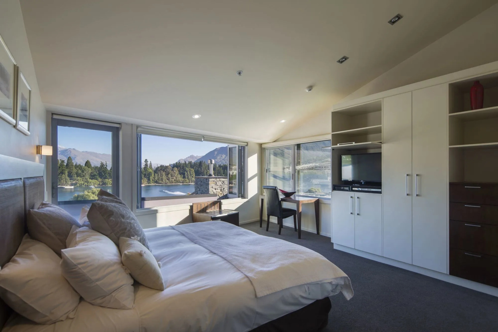 Shotover Penthouse & Spa by Staysouth
