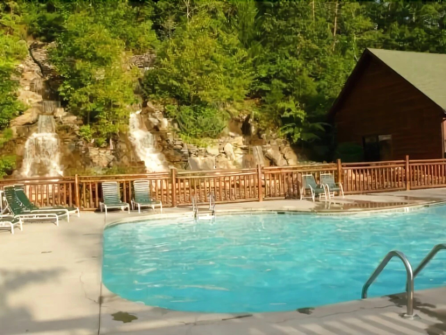 Enchanted Forest - 2 Br cabin by RedAwning