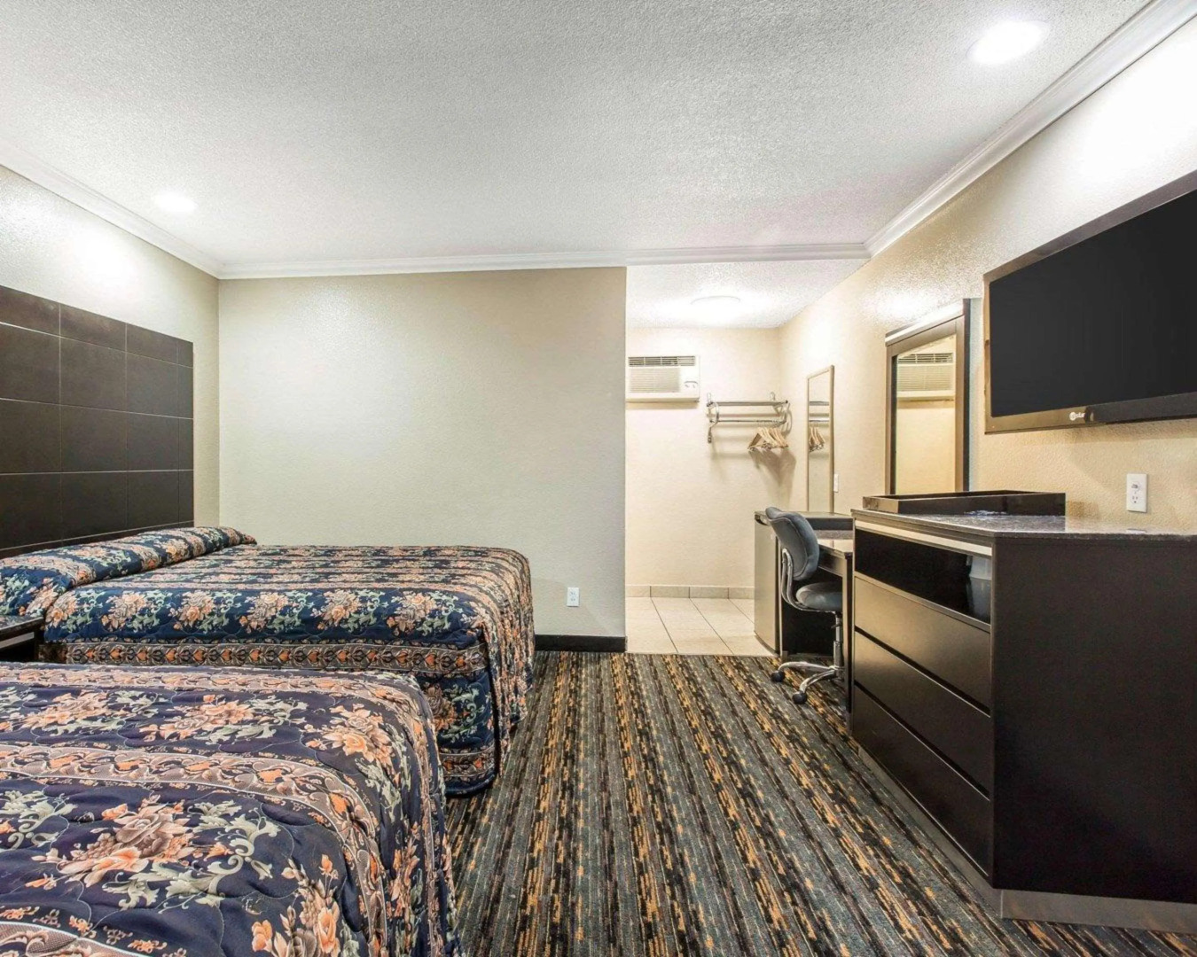 Studio 6 Suites – San Bernardino, CA