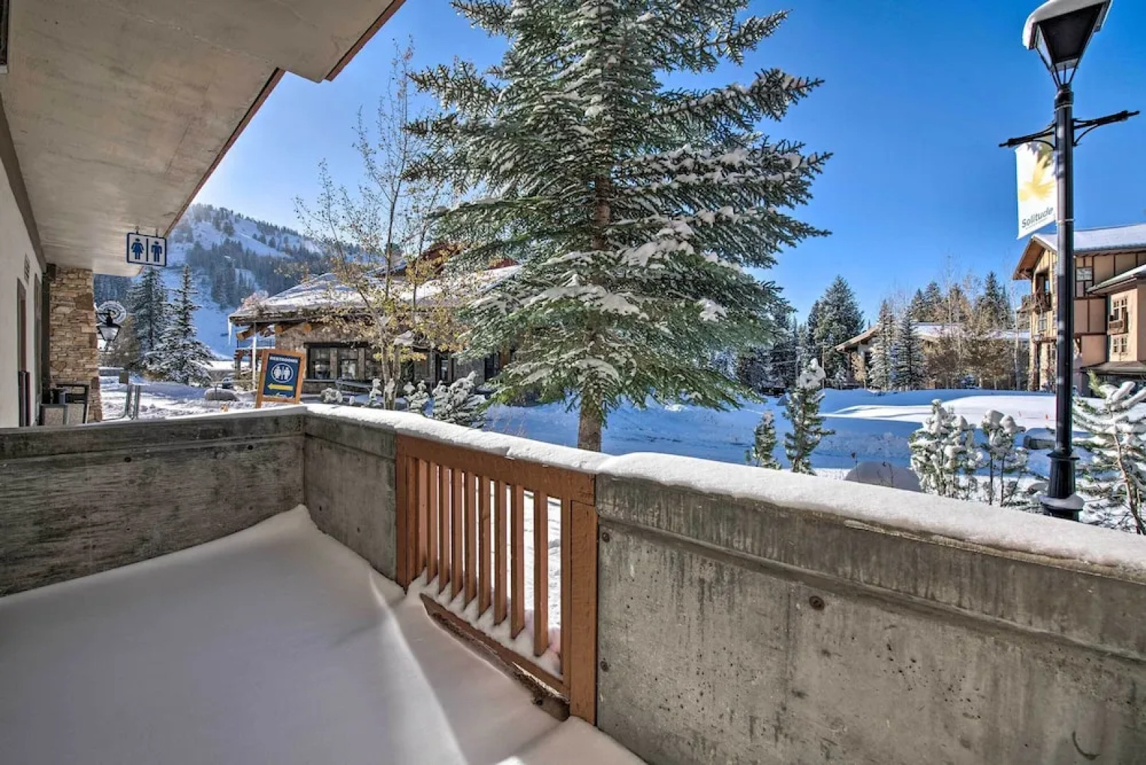 Solitude Mountain Slopeside Ski Condo w/ Hot Tub!