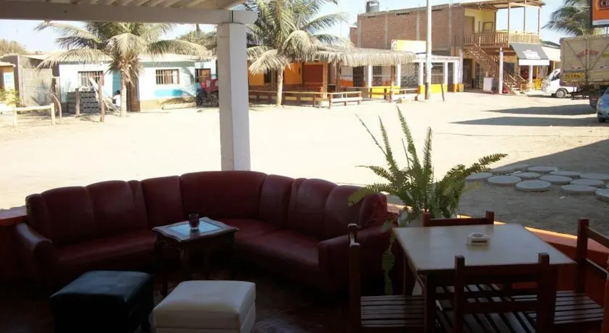 Maykinho Hostel Res Bar