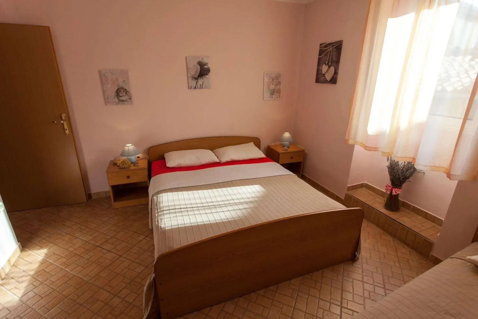 Guest House Floreus Cres