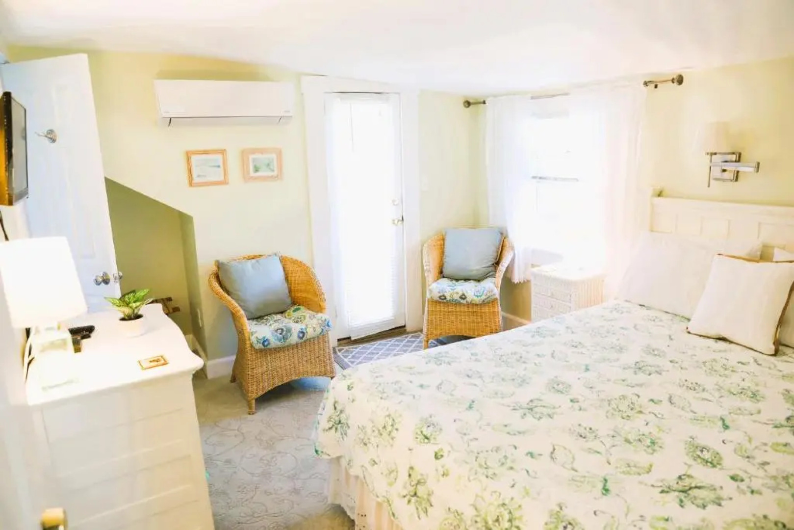 An English Garden Bed & Breakfast