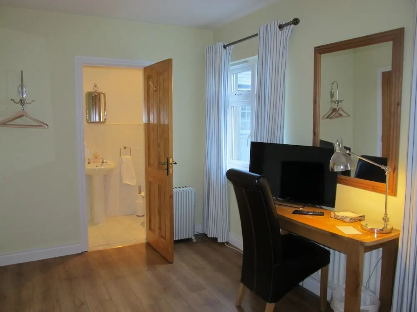 The Garden Room - Causeway Coast