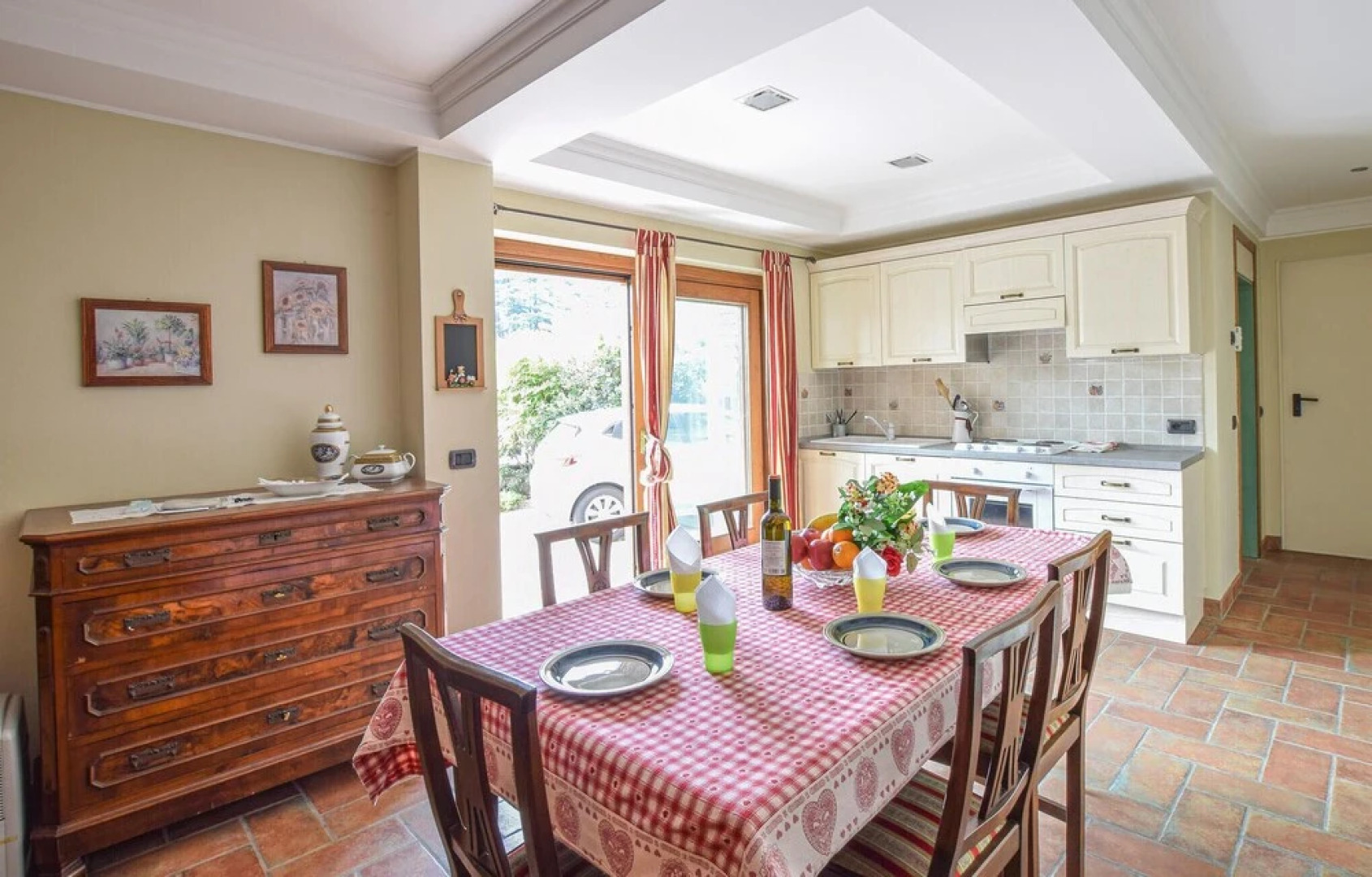 Stunning Home in Pilzone/iseo With 4 Bedrooms and Wifi