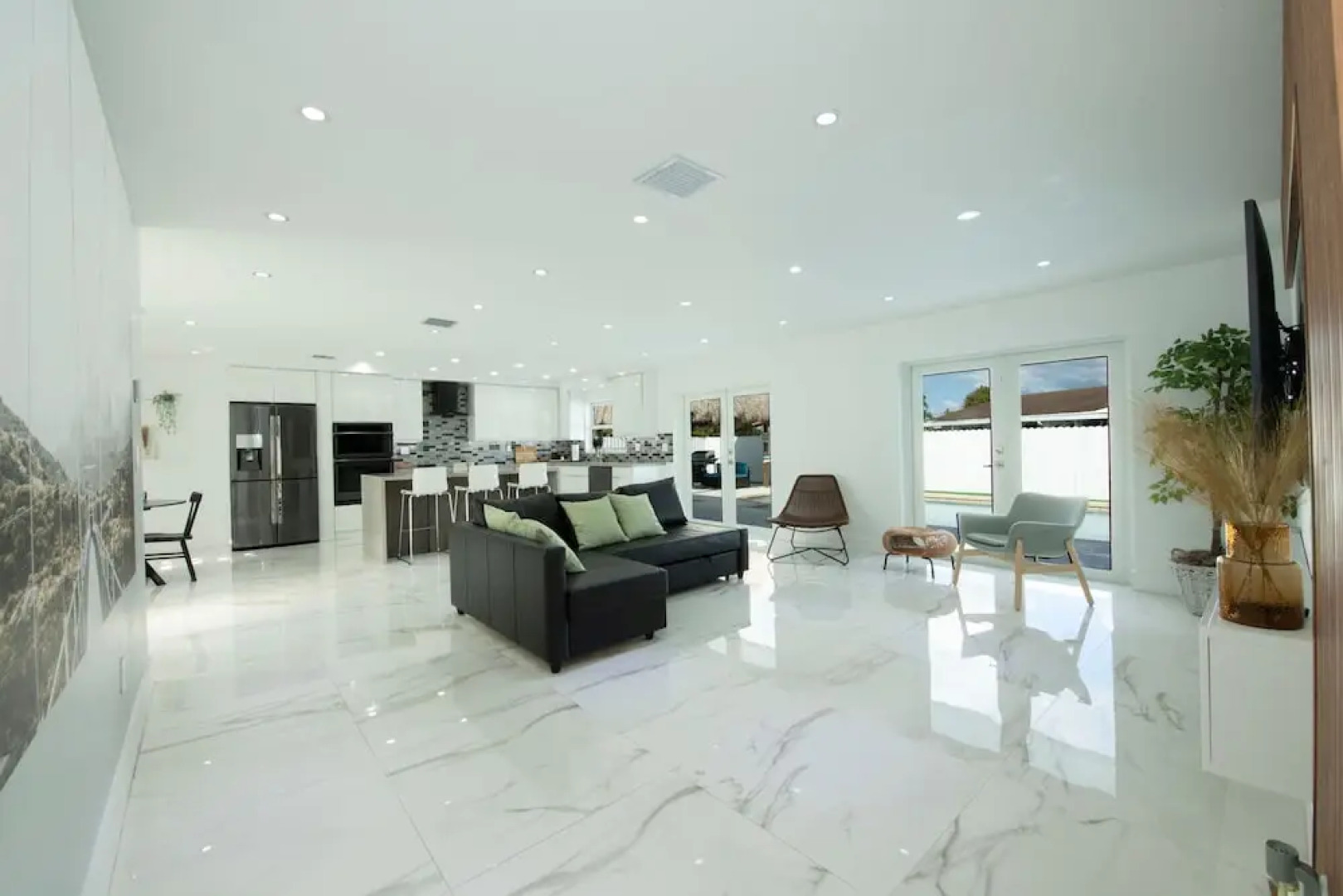 Maggie Home In Kendall - Pool And Tiki Bar